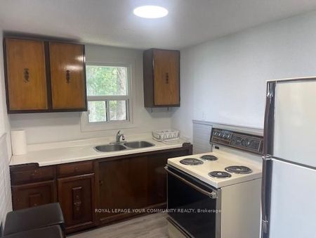 For Lease - 274 Coastline Drive Unit# Unit A, Wasaga Beach, Ontario - Photo 4