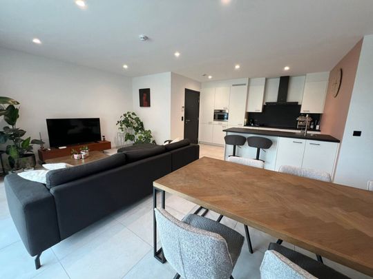 Recent app (EPC A) met 2 slpk, terras, parking en berging - Photo 1