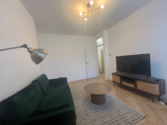 1 Bed Flat, Amersham Road, SE14 - Photo 1