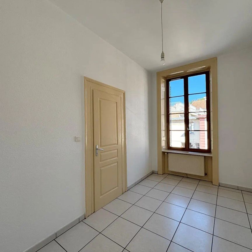 Appartement à louer 4 pièces 69.59m² - Photo 1
