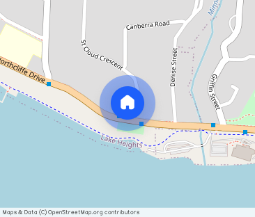 STUNNING FAMILY HOME WITH LAKE VIEWS - Photo 1