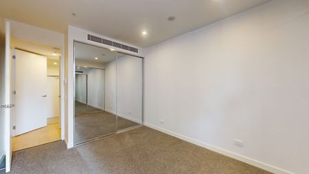 Parkside Living at The Elm – Ground-Floor Luxury with Private Street Access - Photo 5