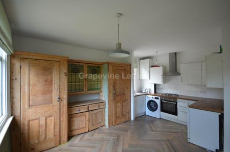 3 bedroom maisonette to rent - Photo 3