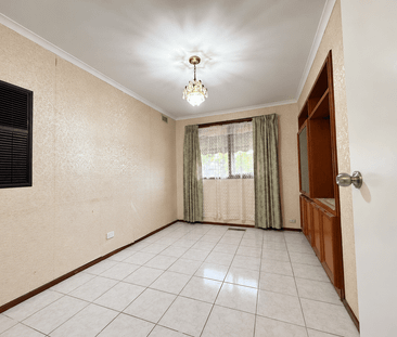 Spacious Family Living in Glen Waverley - Photo 2