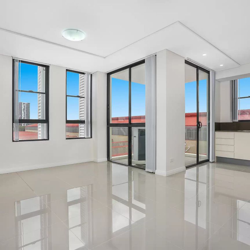 MGM MARTIN - TWO BEDROOM APARTMENT - Photo 1