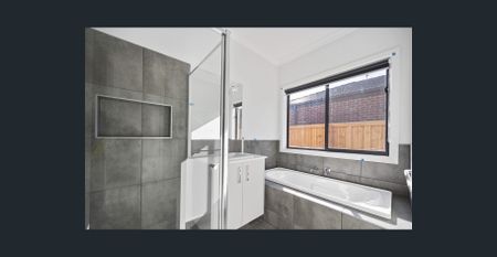 Modern 4-Bedroom Family Home in Tarneit - Photo 2