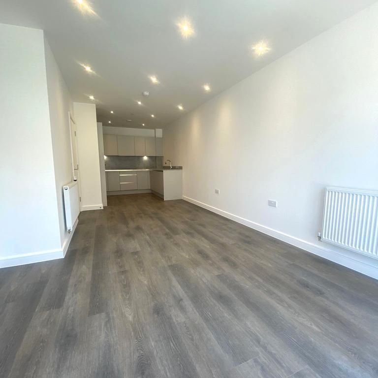 1 bedroom flat to rent - Photo 1