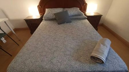 Room in a shared 2-bedroom apartment for rent in Numancia, perfect for professionals and students - Foto 3