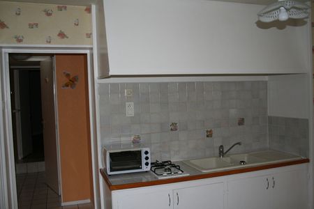 Location Maison 2 pièces 46m² - Photo 2