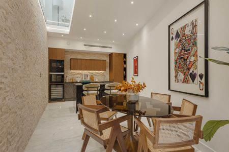 A Thoughtfully Designed Mews House in Kensington - Photo 4