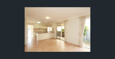 Double-Story 4-Bedroom House in the Heart of Aspley - Photo 3