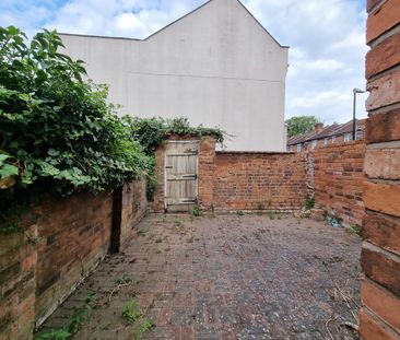 3 Bed Student Accommodation - Photo 3