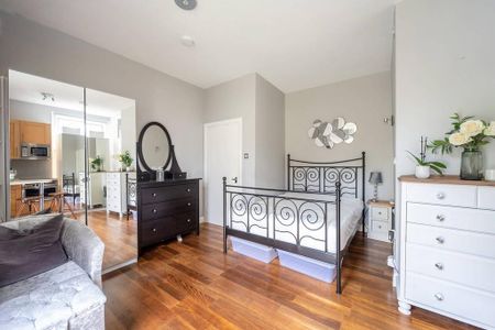 Studio to rent - Photo 2