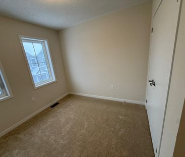 For Lease - 40 Kingbird Common, Cambridge, Ontario - Photo 6