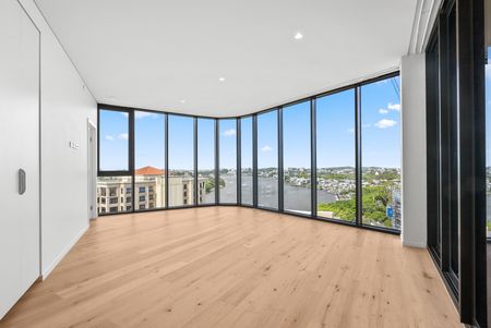 Valencia Residences - Photo 4