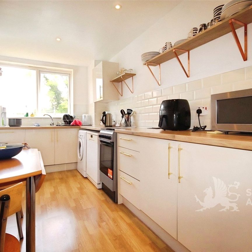 Albury Road, Guildford, Surrey, GU1 2BZ - Photo 1