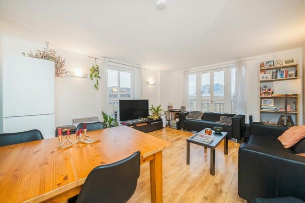 Commercial Road, Aldgate, E1 - Photo 1