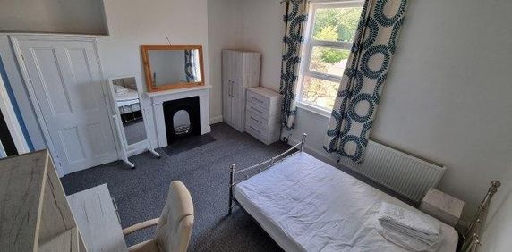 4 bedroom house share to rent - Photo 2