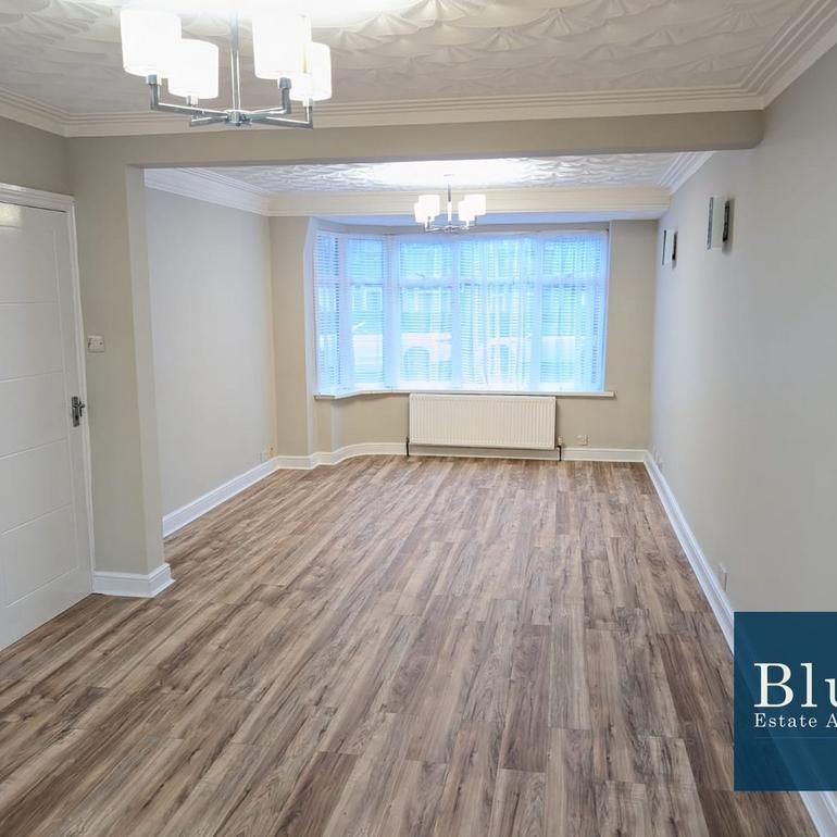 4 bedroom semi-detached house to rent - Photo 1