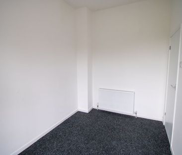 Grosvenor Street Kearsley, Bolton - Photo 2