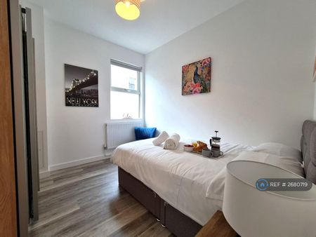 2 bedroom maisonette to rent - Photo 3