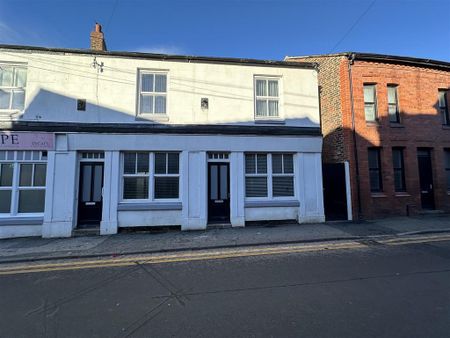 2 bedroom terraced house to rent - Photo 2
