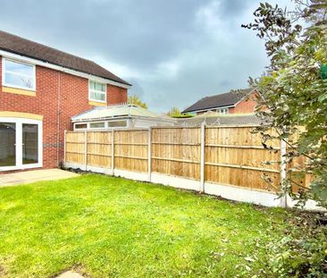 2 bedroom semi-detached house to rent - Photo 5
