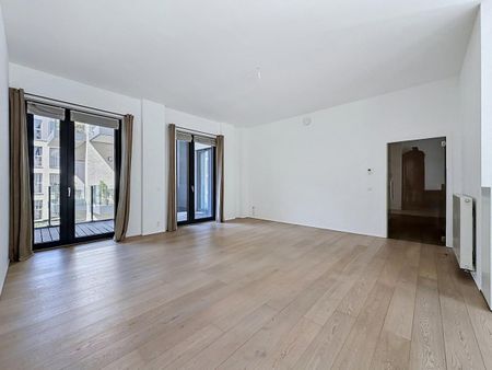 Ernest The Garden: Magnificent modern apartment + terrace - Photo 2