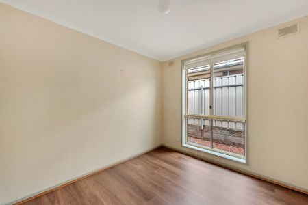 3 Bedroom Home with Spacious Outdoor Entertaining - Photo 4