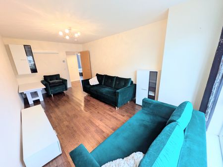 2 bedroom apartment to rent - Photo 2