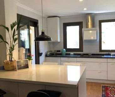 Luxury penthouse for rent in Marbella, Andalusia - Photo 5