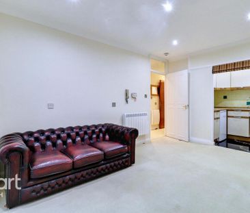 Studio to rent - Photo 1