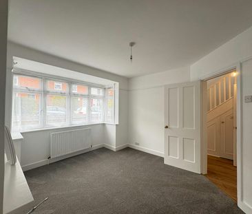 Semi-detached house to rent on - Photo 4