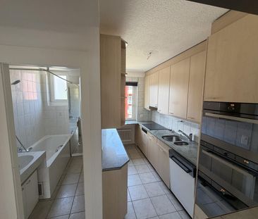 Charmante Wohnung an zentraler Lage mit Cheminée! - Photo 3