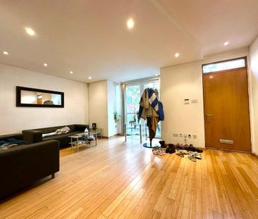 3 bedroom apartment to rent - Photo 6