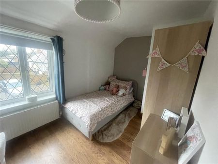 4 bedroom detached house to rent - Photo 5