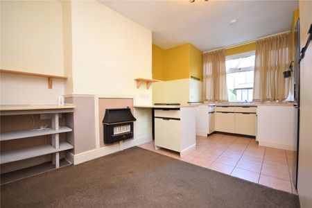 20, Cross Flatts Drive, Leeds, West Yorkshire, LS11 7HY - Photo 5