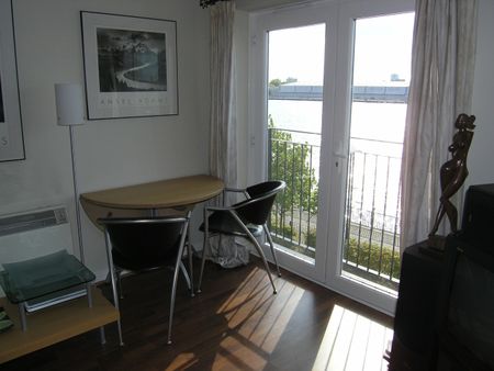 2 Bed Flat, Ferguson Close, E14 - Photo 2