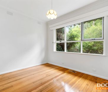 Comfortable 3 Bedroom Home - Photo 3