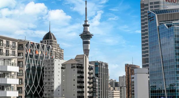 Penthouse 2 Level 2 Bedroom Executive Apartment Wi - Photo 1