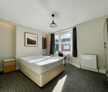 4 bedroom house share to rent - Photo 3