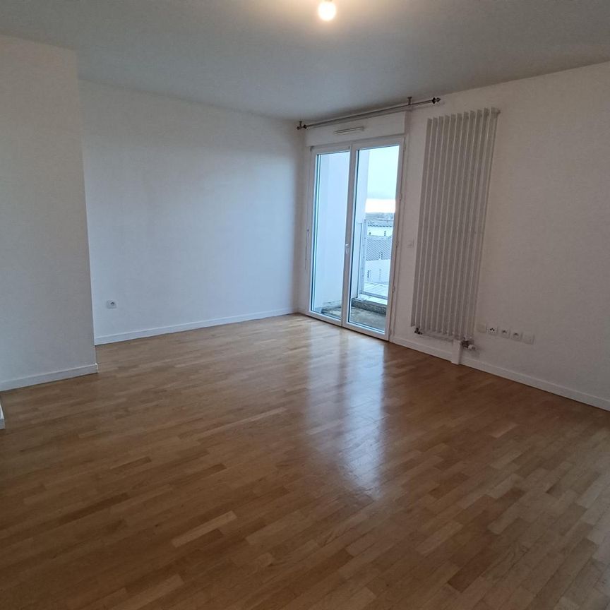 location Appartement T2 DE 36.1m² À CERGY - Photo 1