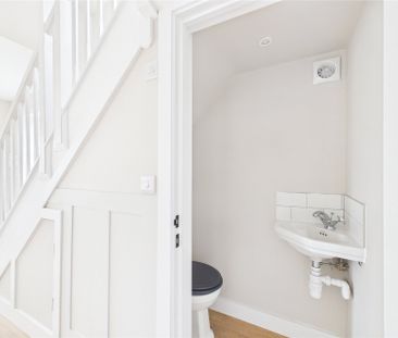 3 bedroom House in Henley Road, Reading - Photo 6