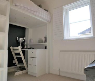 3 bedroom semi-detached house to rent - Photo 5