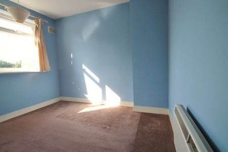 Cranleigh Road, Feltham, Middlesex,TW13 - Photo 5