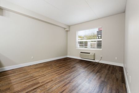 For Lease - 149 Main Street Unit# 203, Hamilton, Ontario - Photo 5