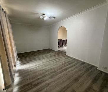 Secure Home in Parkwood - Photo 2