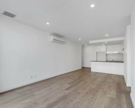 Contemporary Living in the Heart of Franklin - Photo 5