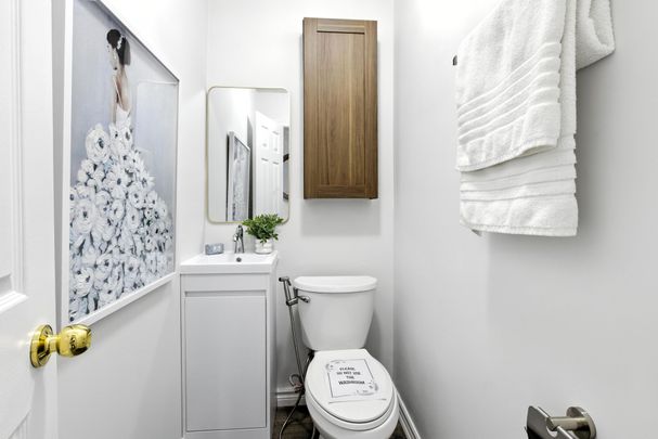 For Lease - 20 Pacific Avenue Unit# Main, Barrie, Ontario - Photo 1