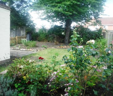 Eastleigh Road, Devizes, SN10 - Photo 6